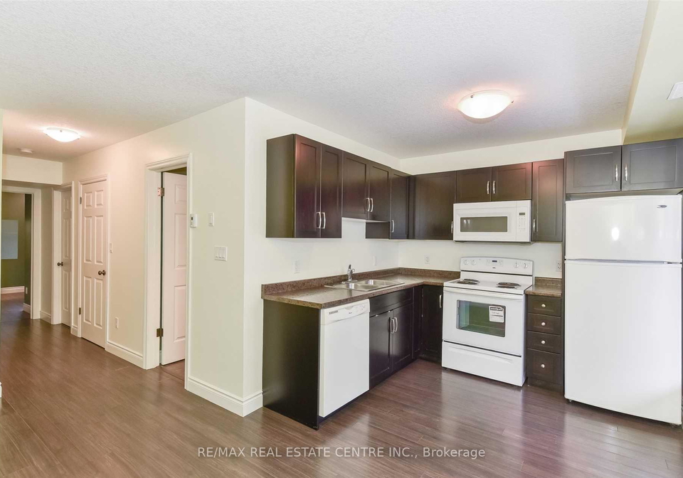 38-howe-drive-kitchener-ontario-x12786992