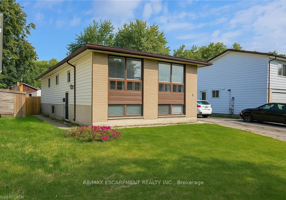 16-garrow-drive-hamilton-ontario-x12787260