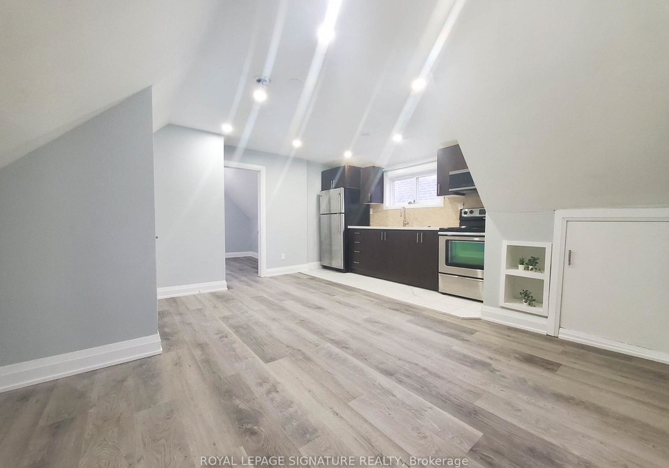 77-victoria-avenue-n-hamilton-ontario-x12787444
