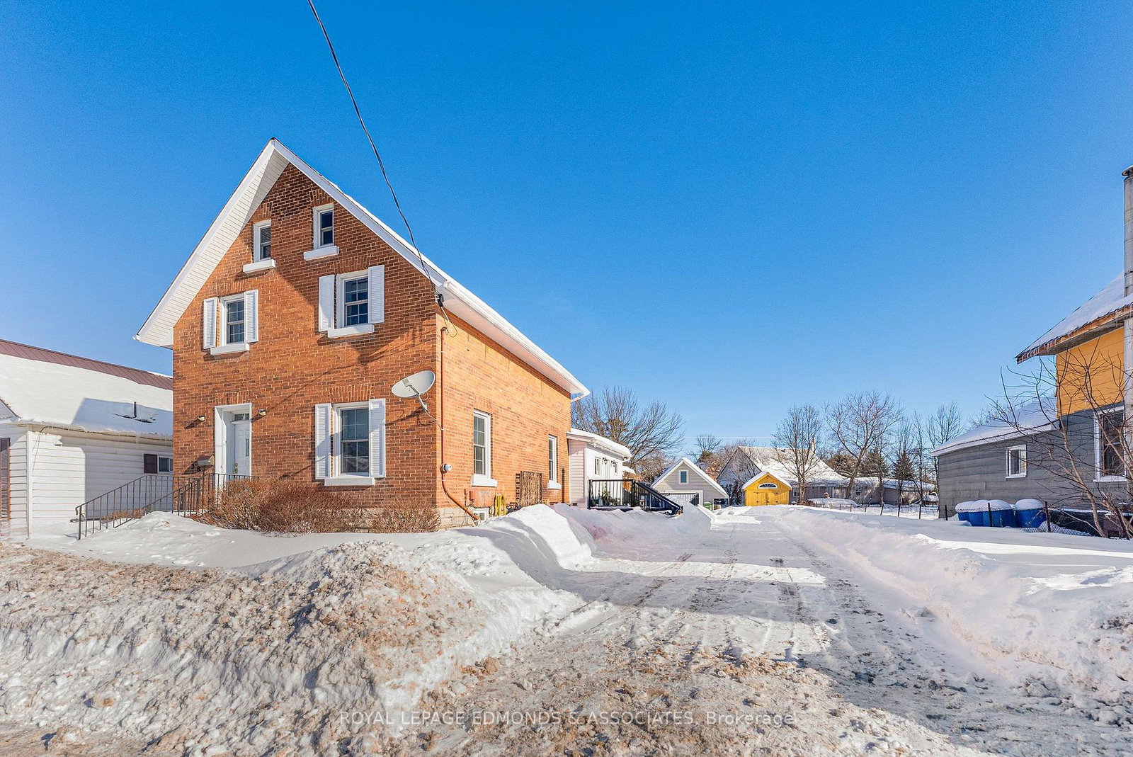 381-everett-street-pembroke-ontario-x12787536