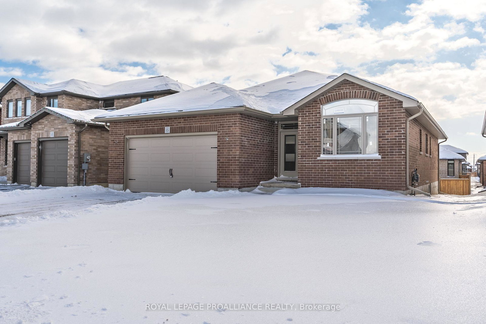 15-andrew-crescent-quinte-west-ontario-x12787610