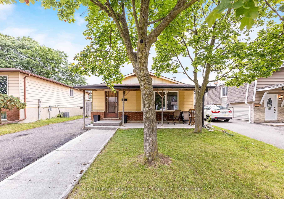 30-cluthe-crescent-kitchener-ontario-x12788010