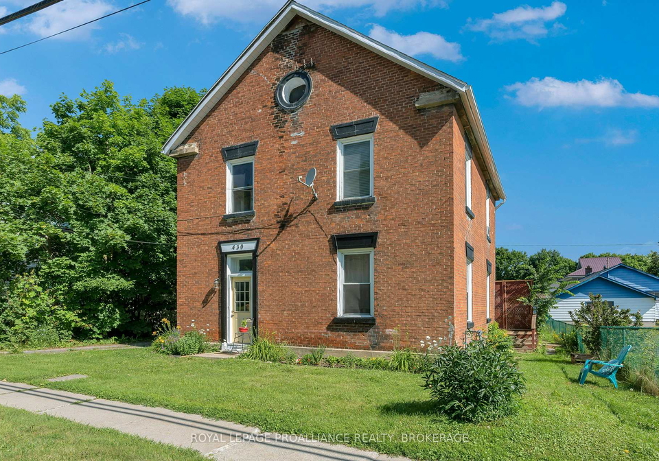 430-king-street-w-gananoque-ontario-x12788182