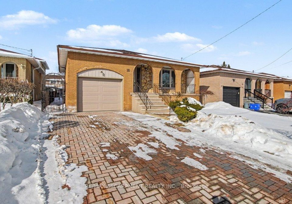 18-ridley-drive-hamilton-ontario-x12788224