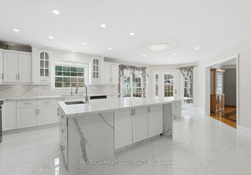 15-royal-york-court-brant-ontario-x12788584