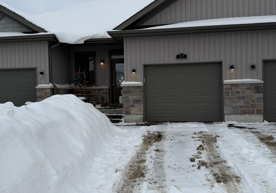 37-ledgerock-court-quinte-west-ontario-x12788642