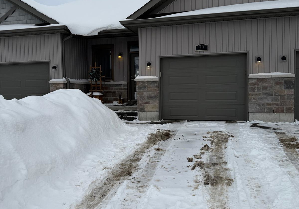 37-ledgerock-court-quinte-west-ontario-x12788642