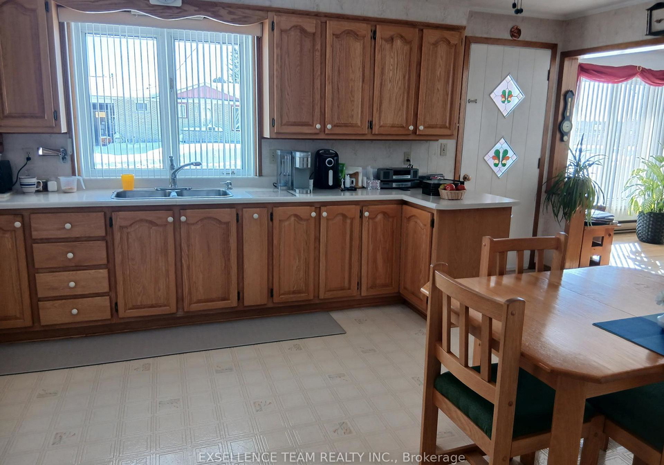 91-victoria-street-w-north-glengarry-ontario-x12788772