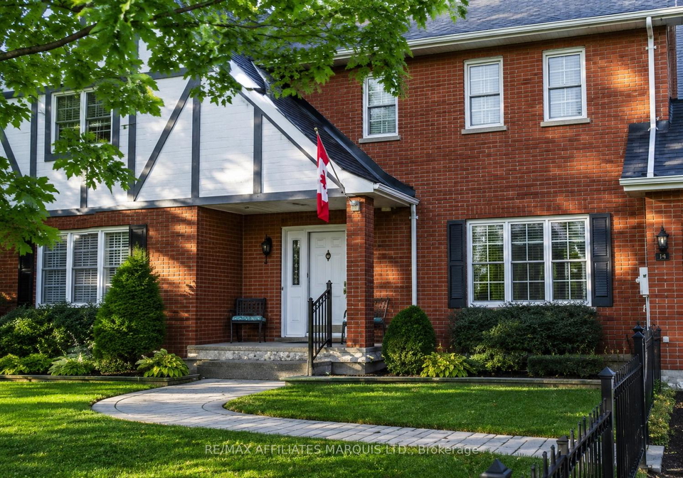 2-fairholme-drive-south-dundas-ontario-x12788838