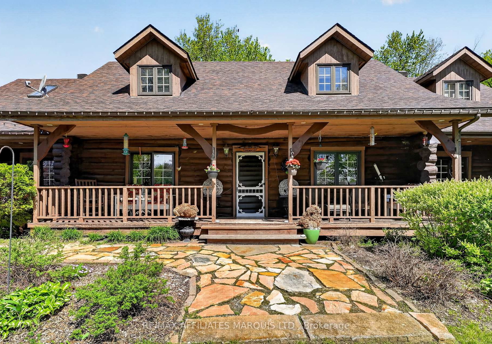 16985-headline-road-south-stormont-ontario-x12789456