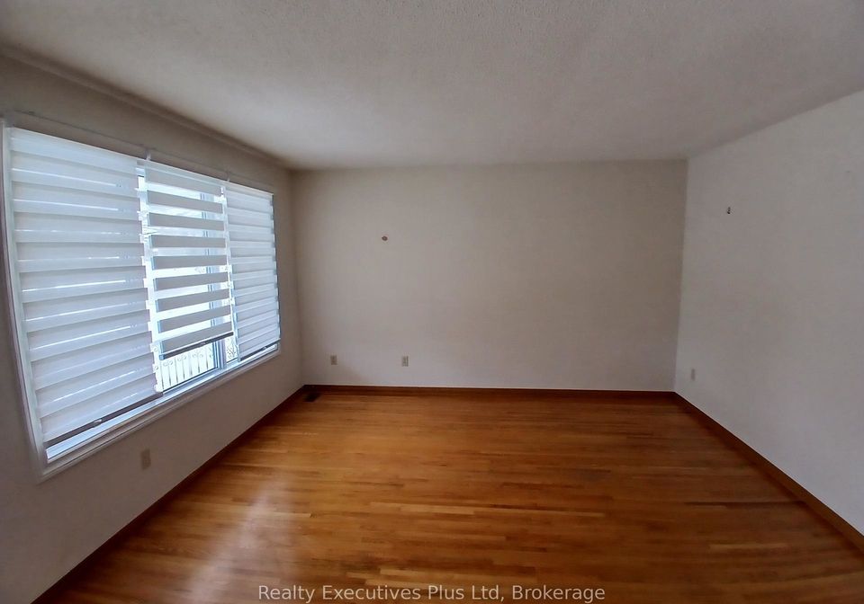 52-n-alma-street-n-guelph-ontario-x12789860