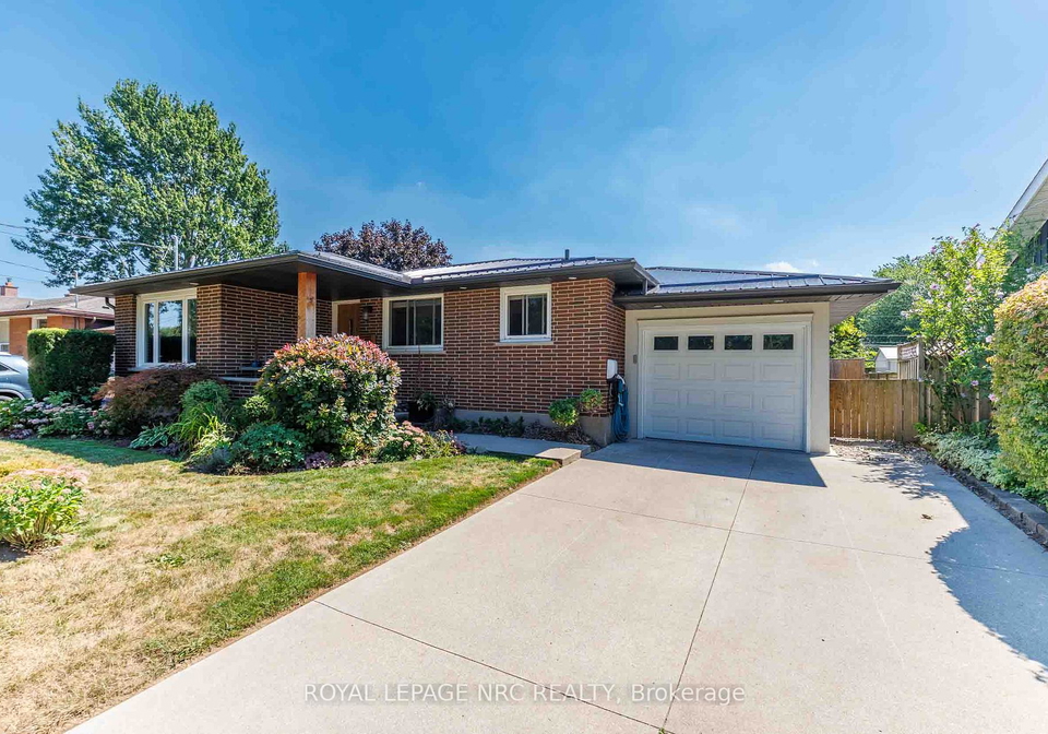 6-croydon-drive-st-catharines-ontario-x12790860