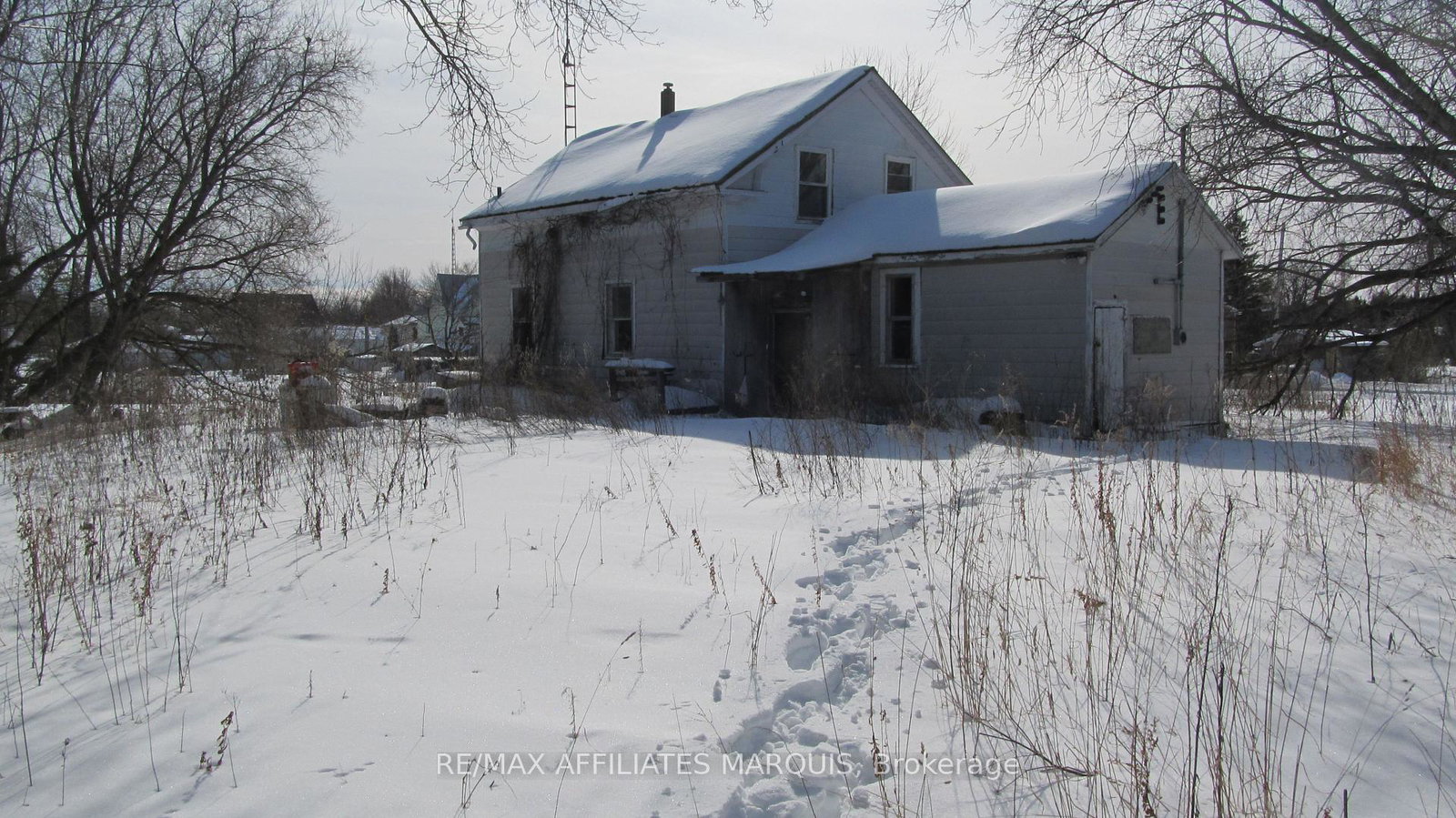 15554-saving-street-south-stormont-ontario-x12791124