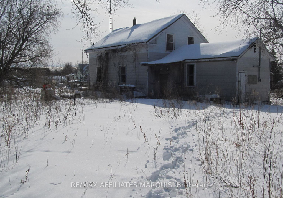 15554-saving-street-south-stormont-ontario-x12791124