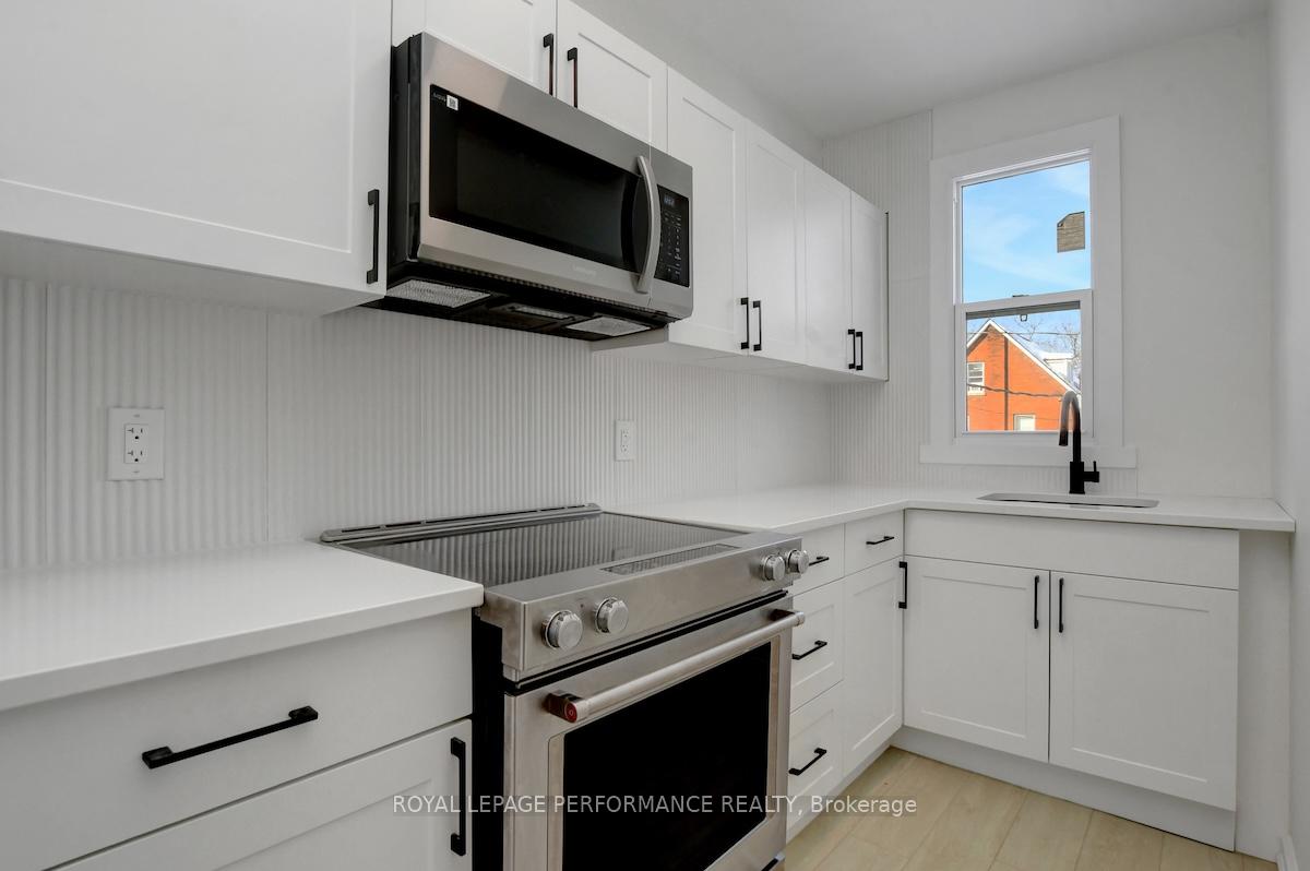 9-larch-street-ottawa-ontario-x12791128