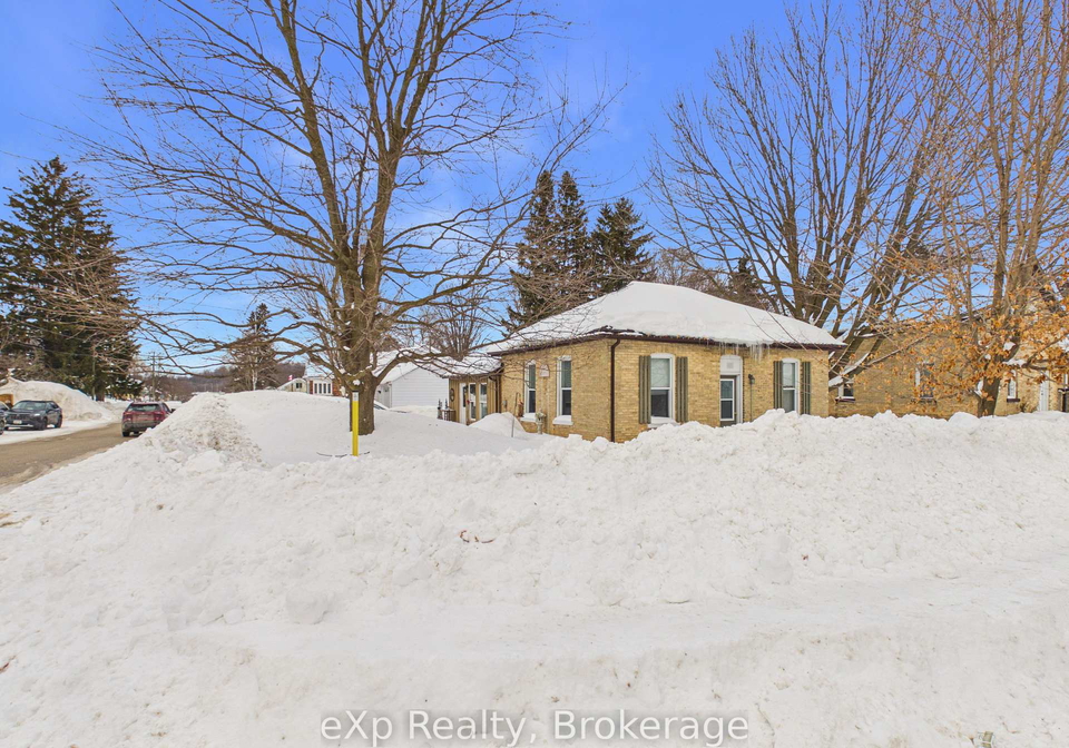 110-amelia-st-street-brockton-ontario-x12791146
