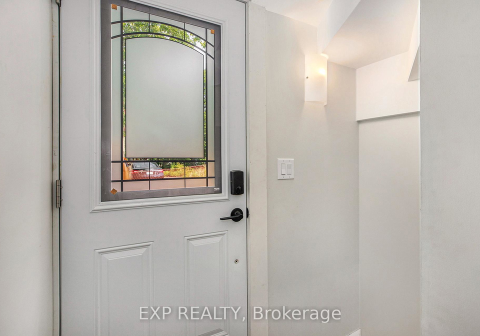 838-st-laurent-boulevard-overbrook-castleheights-and-area-ottawa-ontario-x12791266