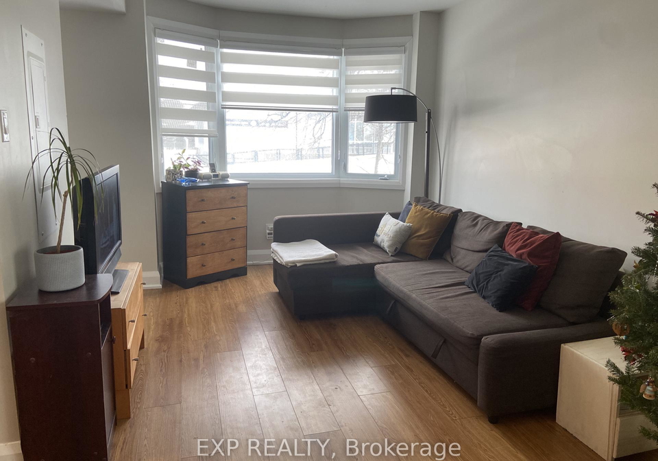 838-st-laurent-boulevard-overbrook-castleheights-and-area-ottawa-ontario-x12791268