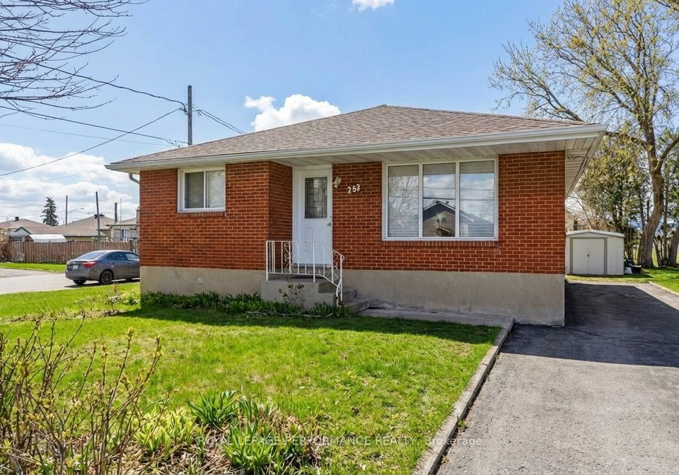 253-sunnyside-avenue-cornwall-ontario-x12791380