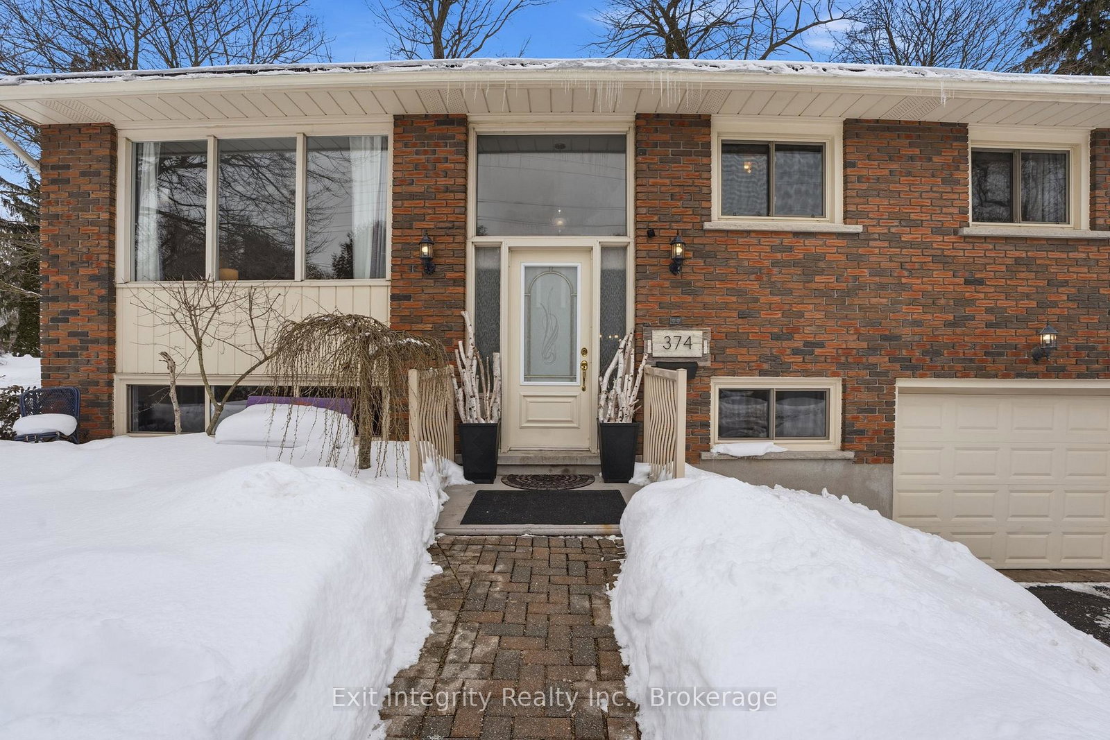 374-queen-street-e-centre-wellington-ontario-x12791456