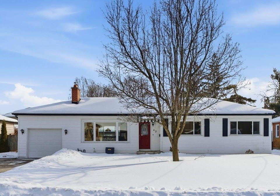 42-gilbert-avenue-hamilton-ontario-x12792158