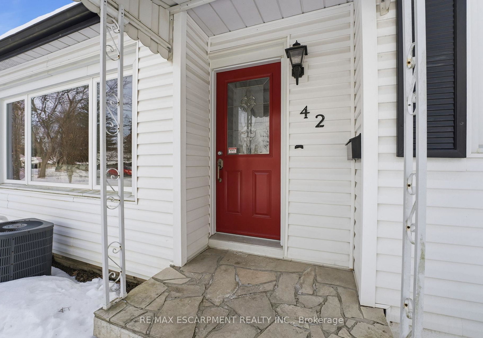 42-gilbert-avenue-hamilton-ontario-x12792158
