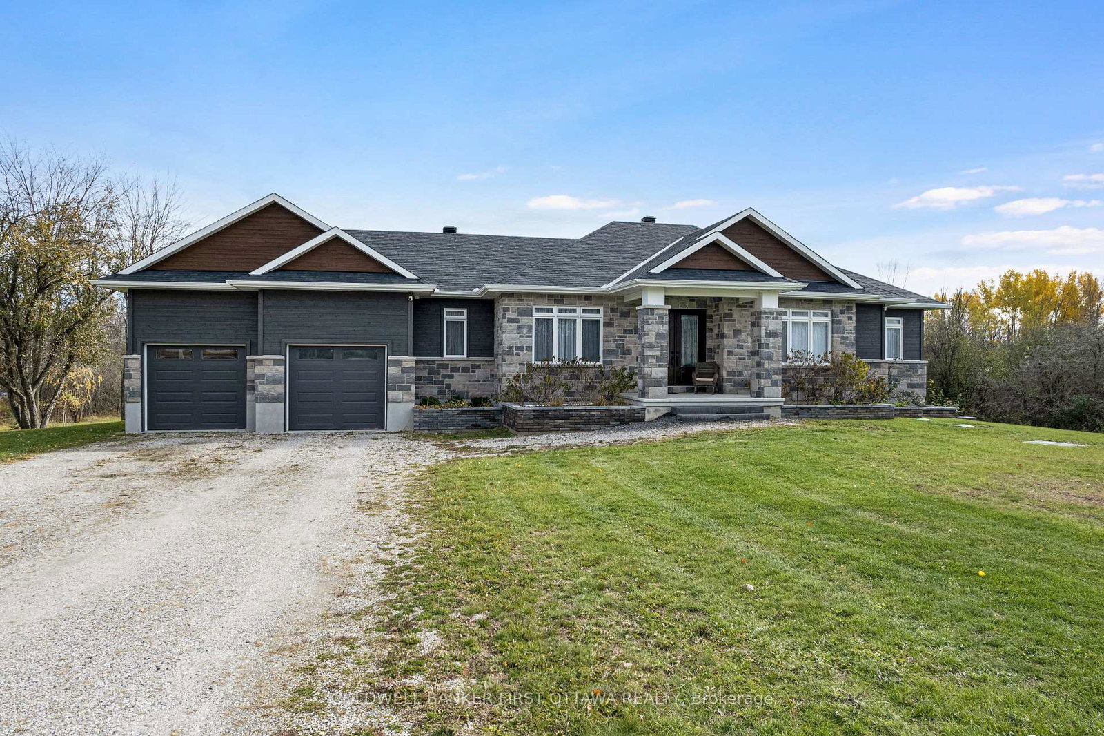 121-ernest-way-tay-valley-ontario-x12792234