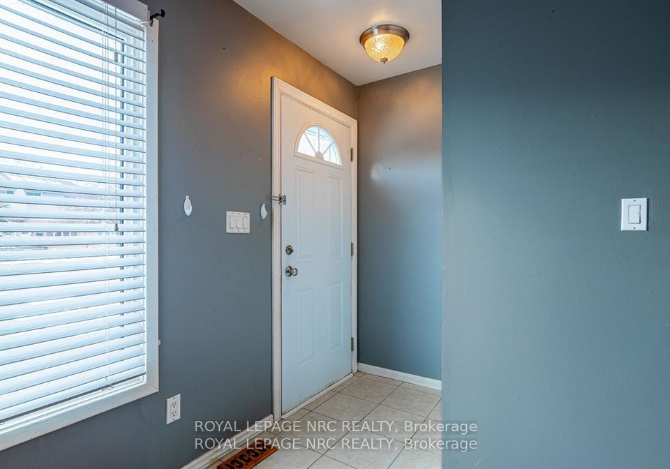 4215-meadowvale-drive-niagara-falls-ontario-x12792582