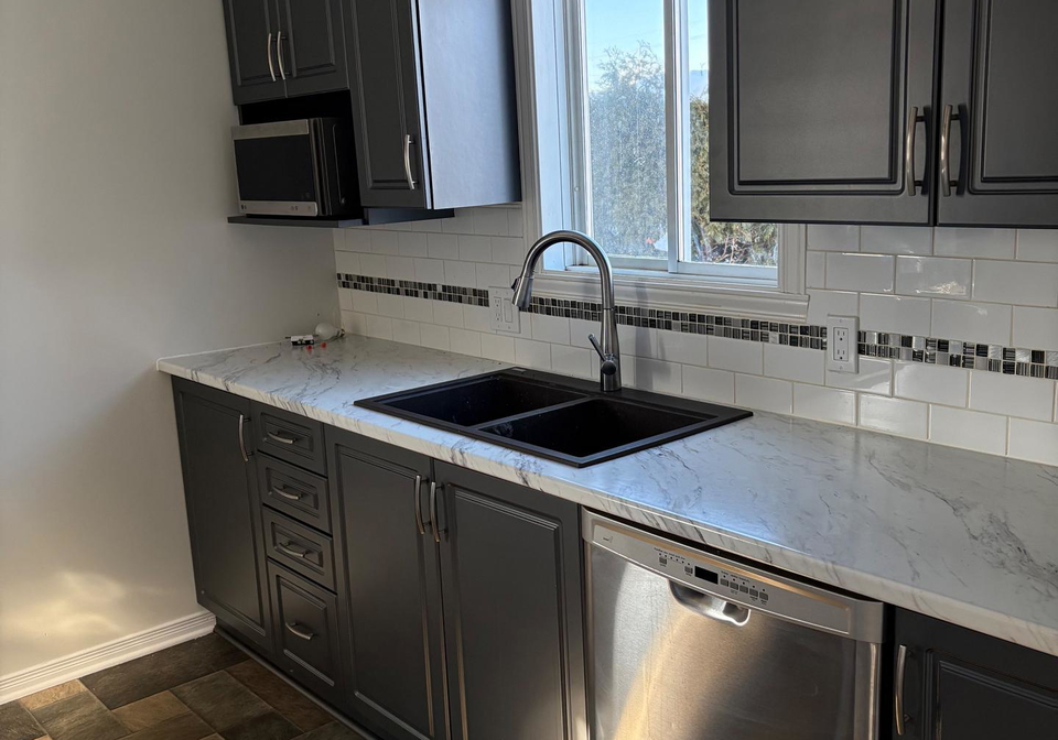 2313-e-emily-crescent-e-cornwall-ontario-x12792590