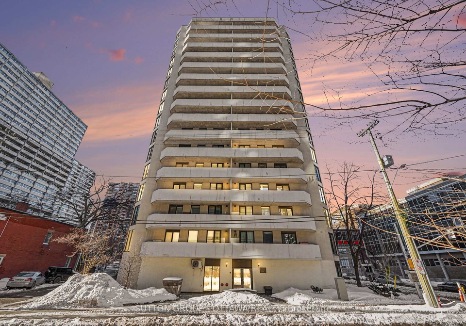 200-bay-street-ottawa-ontario-x12792594