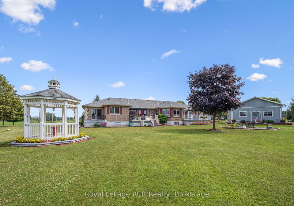 2-murray-way-minto-ontario-x12792914