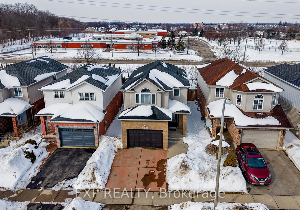 64-hidden-creek-drive-kitchener-ontario-x12793250