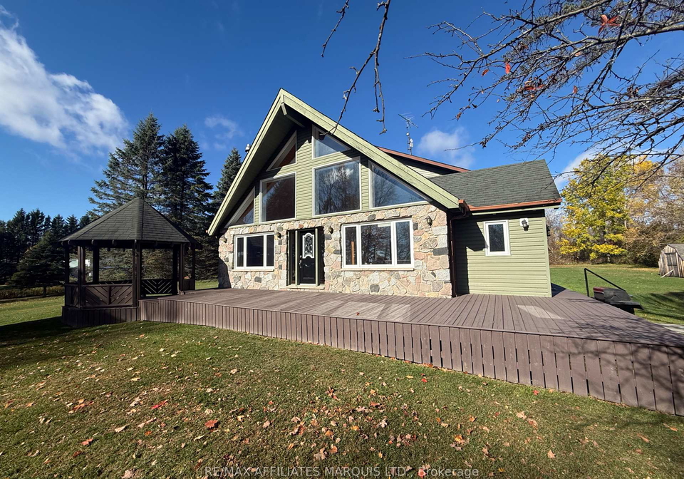16855-county-road-18-south-stormont-ontario-x12793514