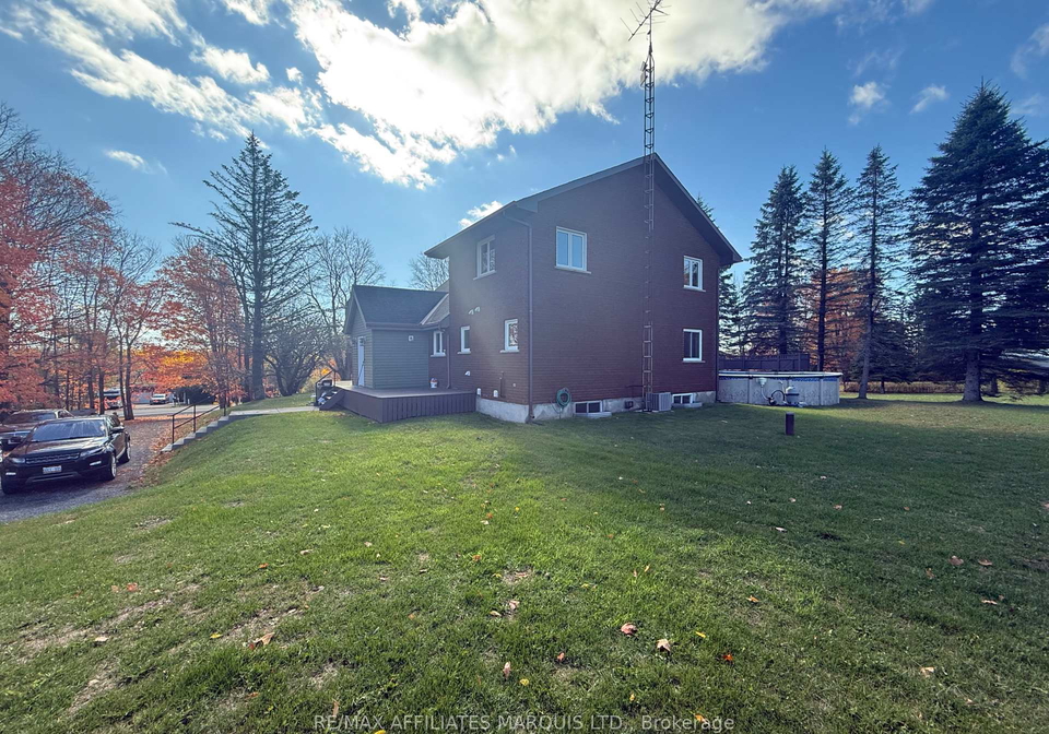 16855-county-road-18-south-stormont-ontario-x12793514