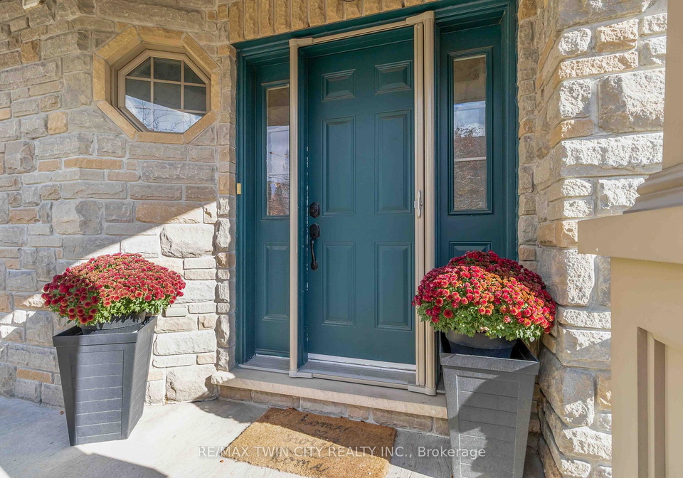 12-brantwood-park-road-brantford-ontario-x12793542