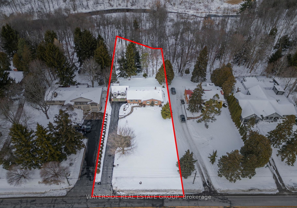 136-highway-8-hamilton-ontario-x12793544