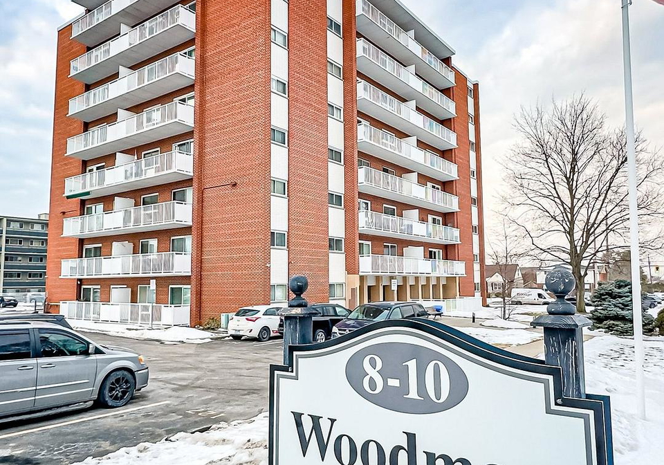 8-woodman-drive-s-hamilton-ontario-x12794342