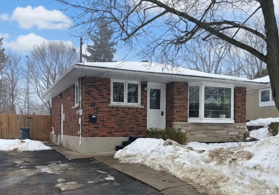 11-flynn-avenue-cambridge-ontario-x12795122