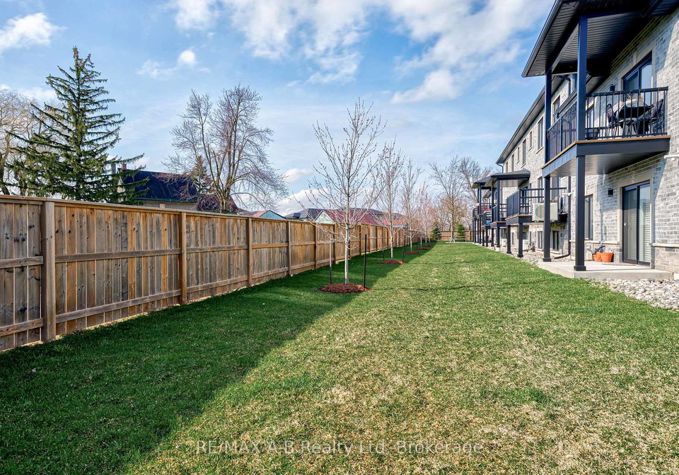 3194-vivian-line-3na-stratford-ontario-x12795338