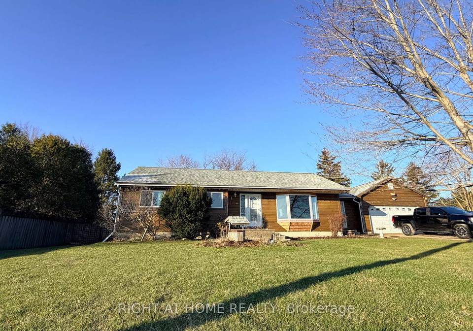4021-line-56-line-e-perth-east-ontario-x12795388