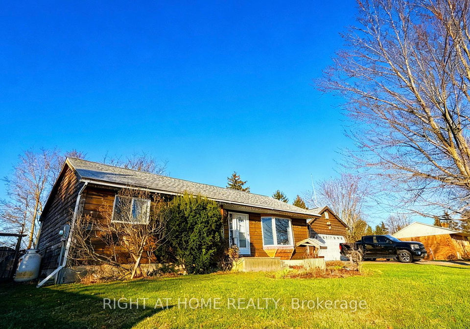4021-line-56-line-e-perth-east-ontario-x12795388