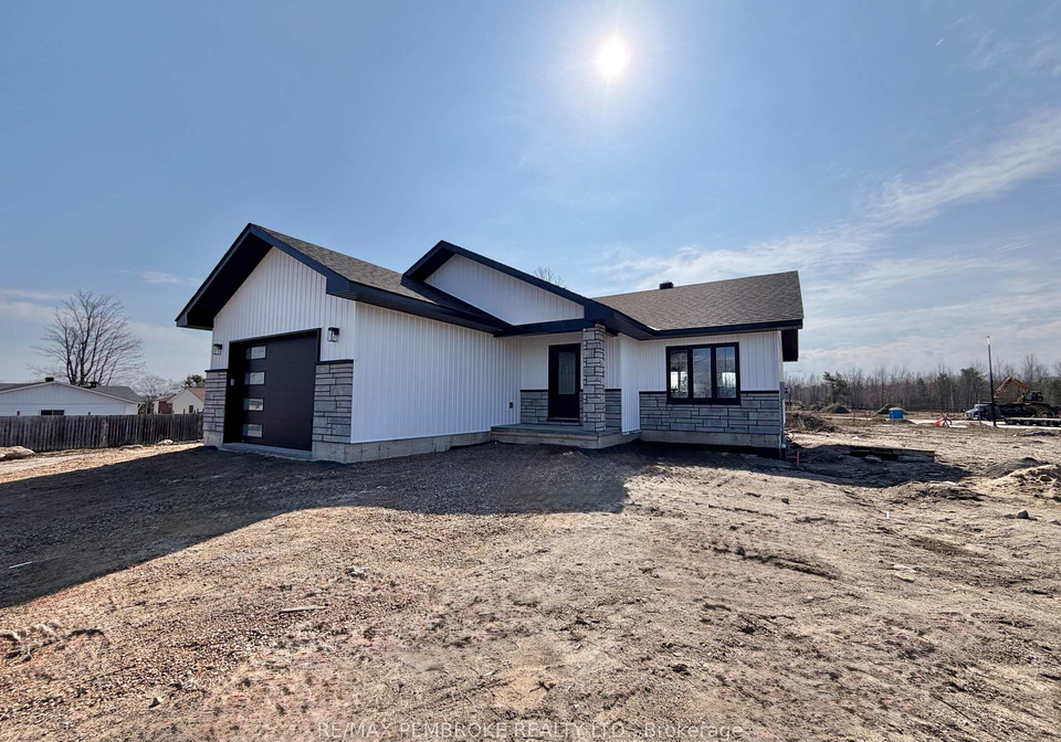 62-eddy-crescent-pembroke-ontario-x12795924