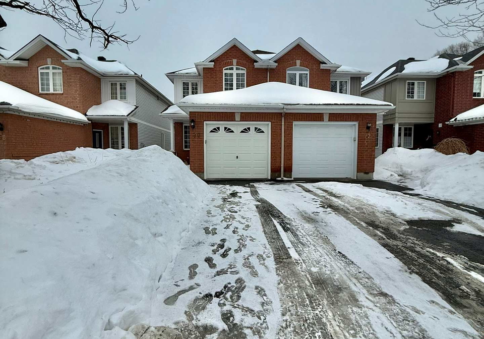 70-trump-avenue-ottawa-ontario-x12796058
