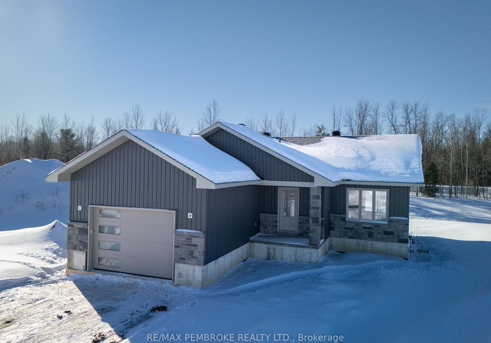 13-eddy-crescent-pembroke-ontario-x12796086