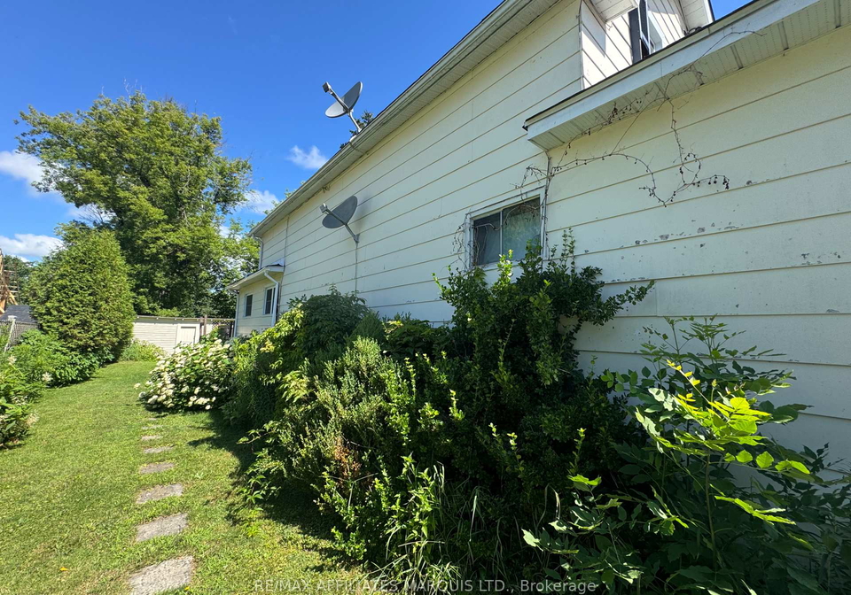 25-oak-street-south-glengarry-ontario-x12796152