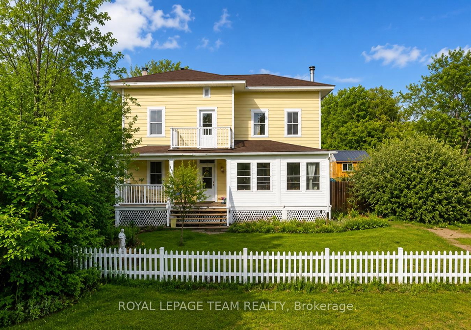 21-king-street-killaloe-hagarty-and-richards-killaloe-hagarty-and-richards-ontario-x12796210