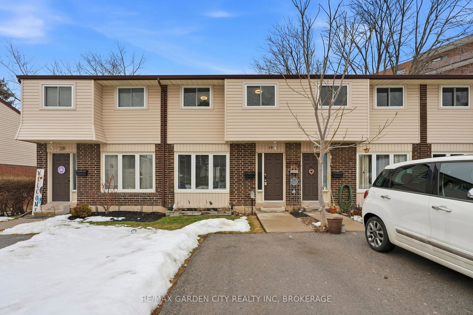 2-weiden-street-st-catharines-ontario-x12796344