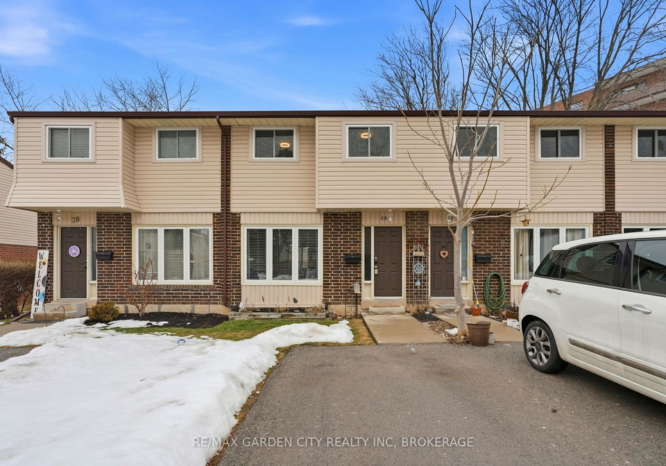 2-weiden-street-st-catharines-ontario-x12796344