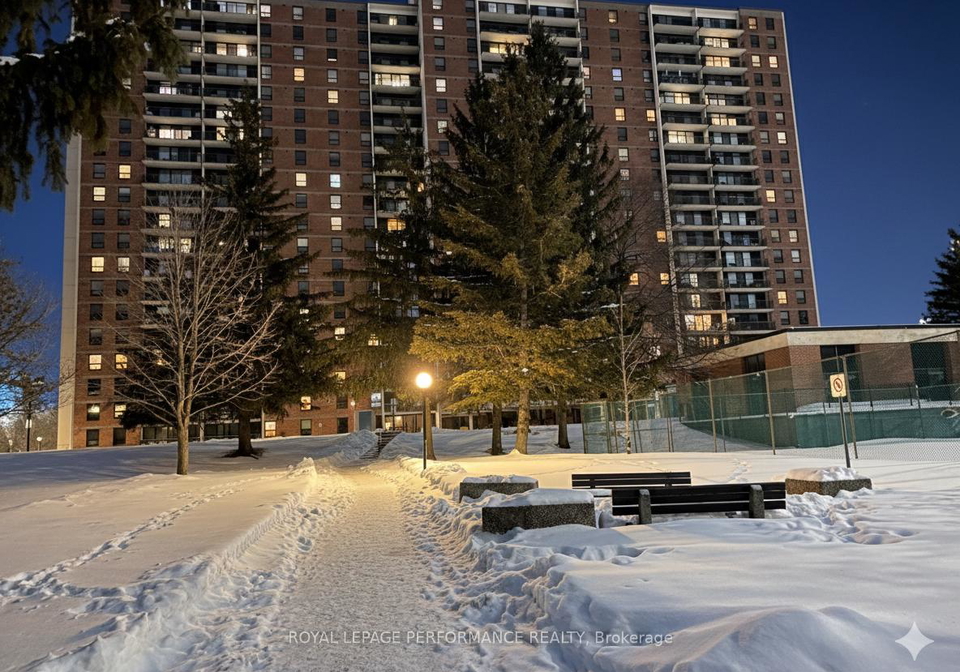 665-bathgate-drive-overbrook-castleheights-and-area-ottawa-ontario-x12796400