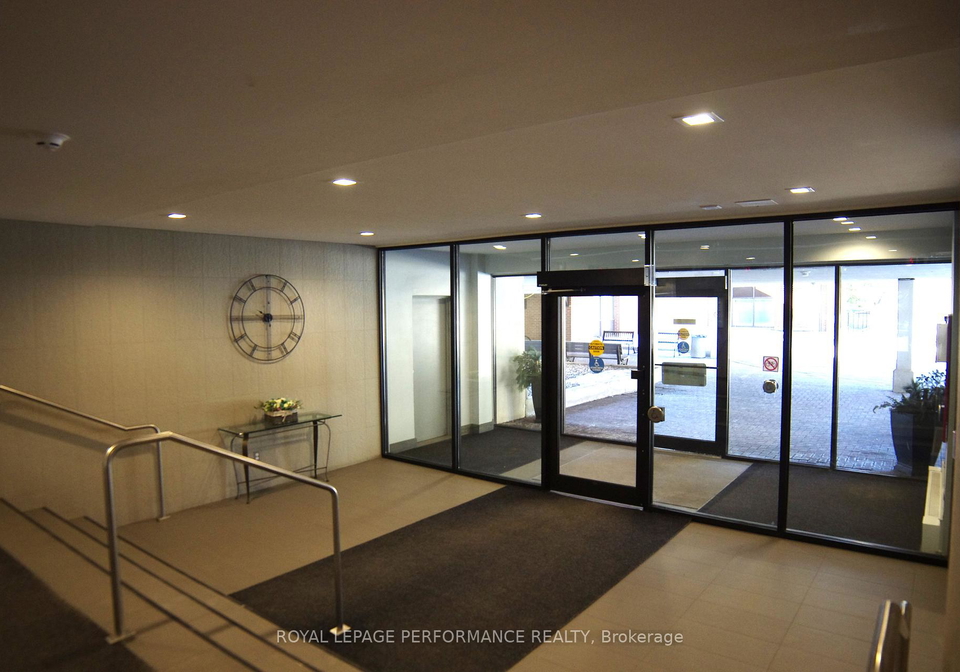 665-bathgate-drive-overbrook-castleheights-and-area-ottawa-ontario-x12796400